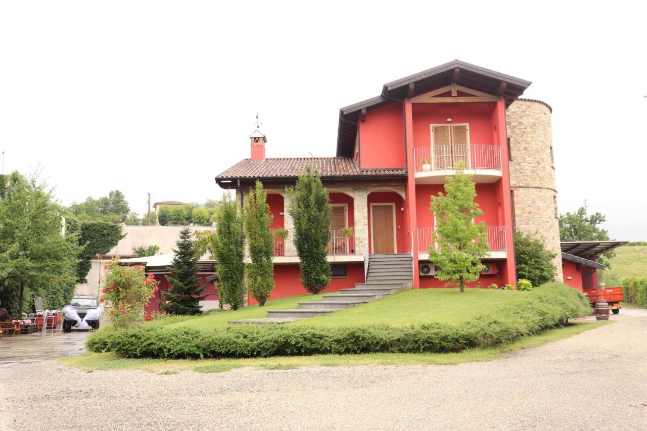 Agriturismo Bosco Longhino Santa Maria della Versa ภายนอก รูปภาพ